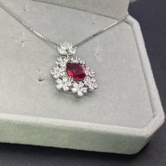 Victorian style Imitation Pigeon Blood Red Ruby Necklace Pendant - Picture 13 of 16